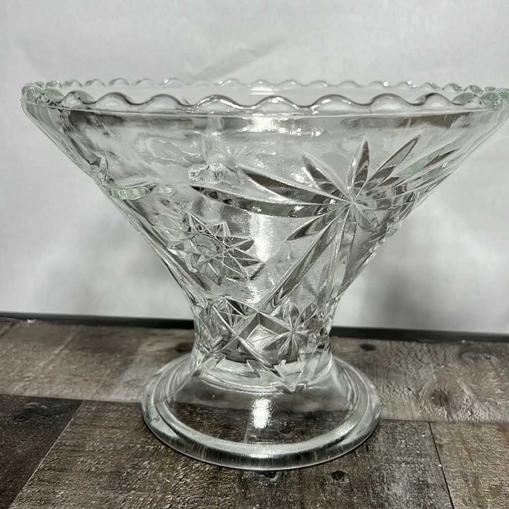 Vintage Clear Glass Pedestal Scalloped Edged Bowl